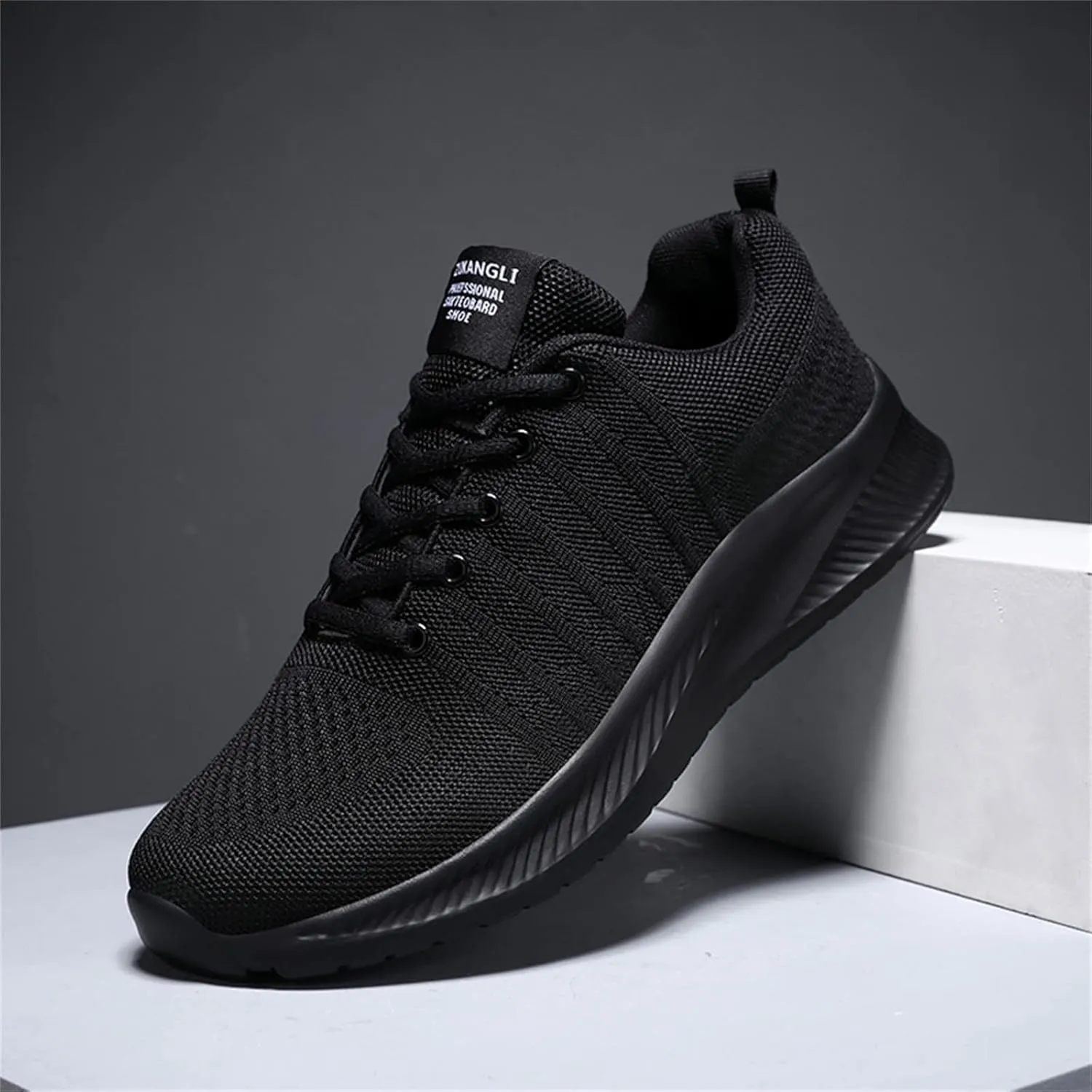 Outdoor Jogging Sneakers for Men Breathable and Light Outdoor Comfy Walking Shoe Men's Comfortable Dress Shoes